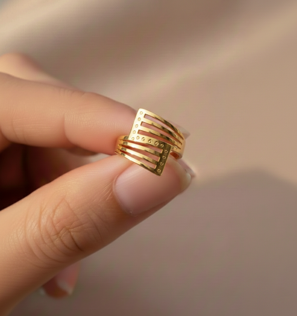 Elura Trendy Ring For Women