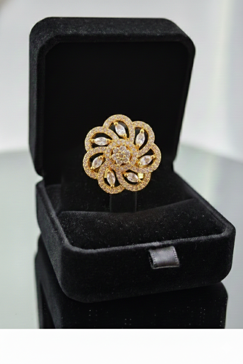 Elura Trendy Floral Ring For Women