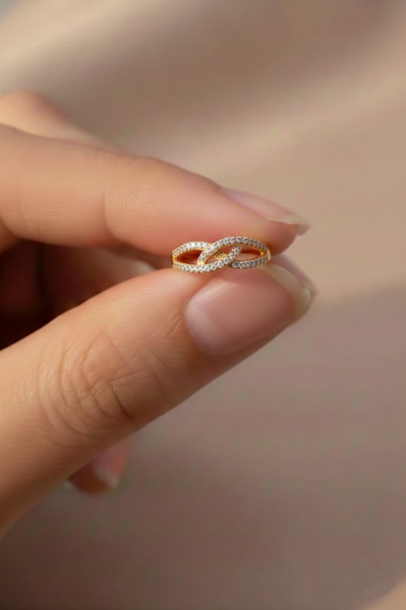 Elura Trendy Infinity Knot Ring For Women