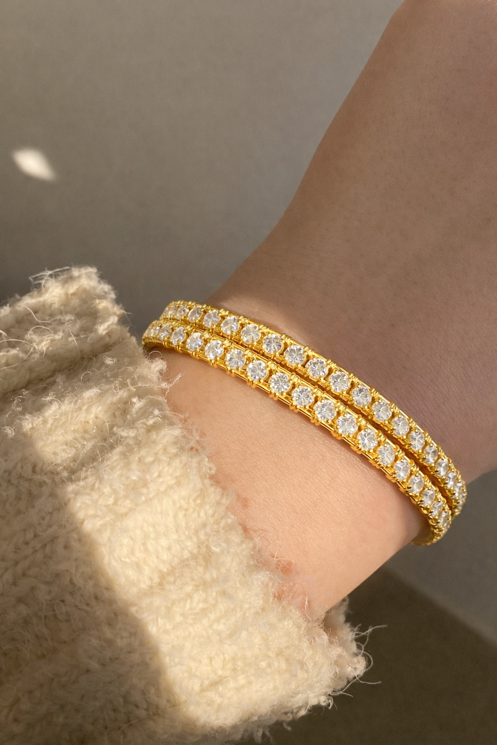 Elura Trendy Stone Studded Bangles For Women