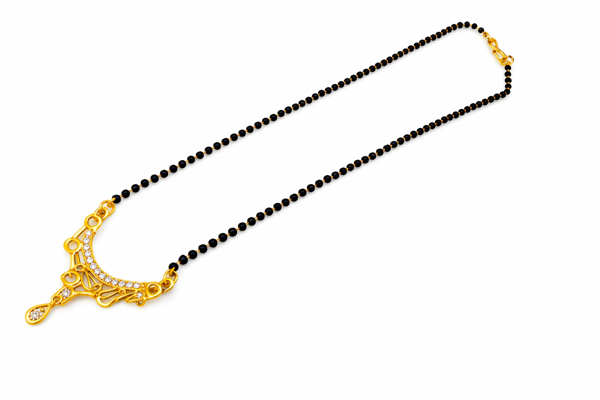 Elura Mangalsutra With Stone Pendant