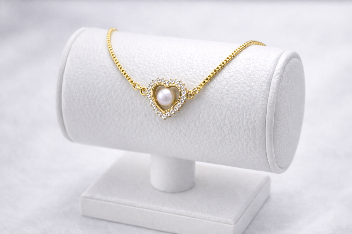 Elura Heart Pearl Bracelet