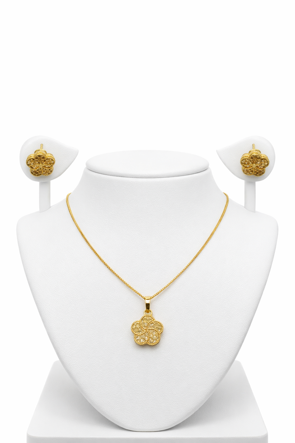 Elura Floral Pendant Necklace Set