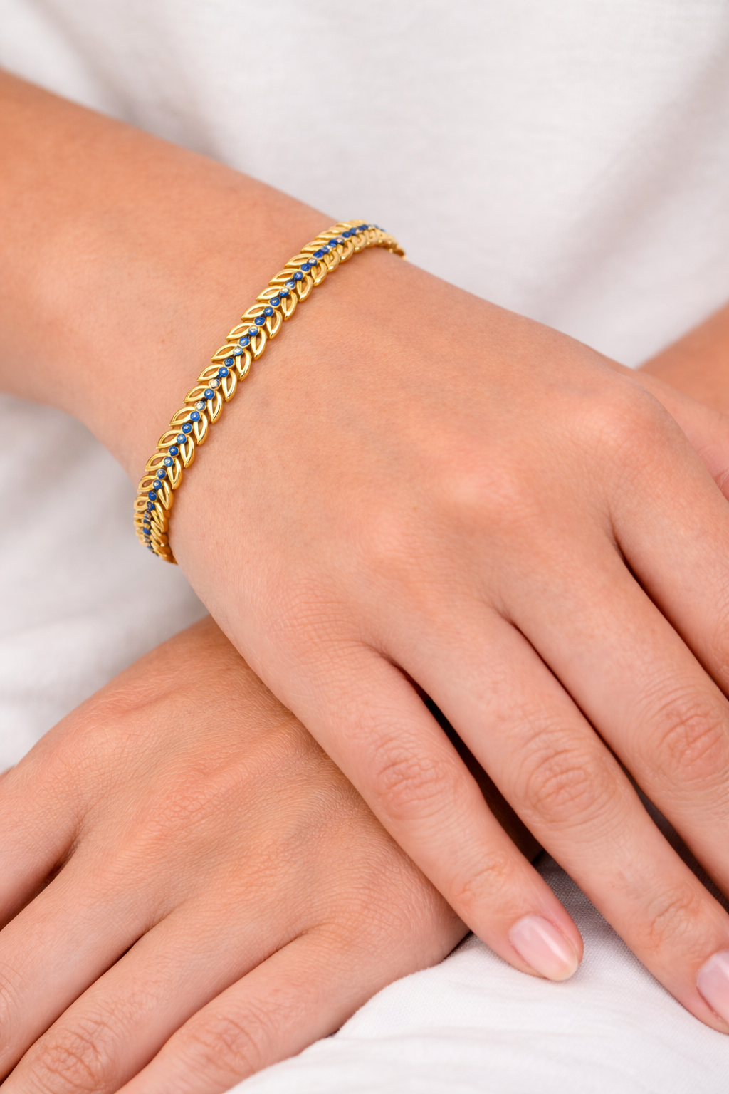 Elura Blue Stone Leaf Bracelet for Women