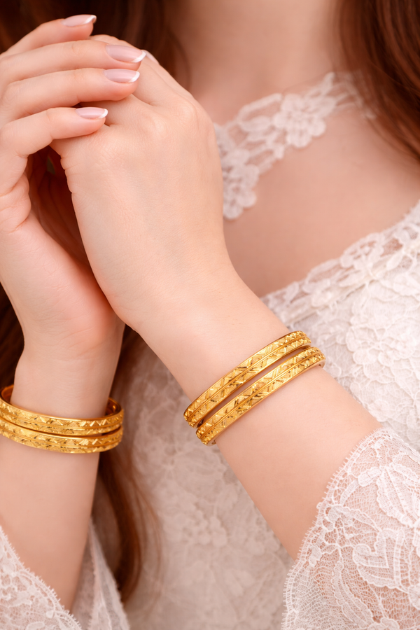 Elura Designer Bangles for Women Set of 4