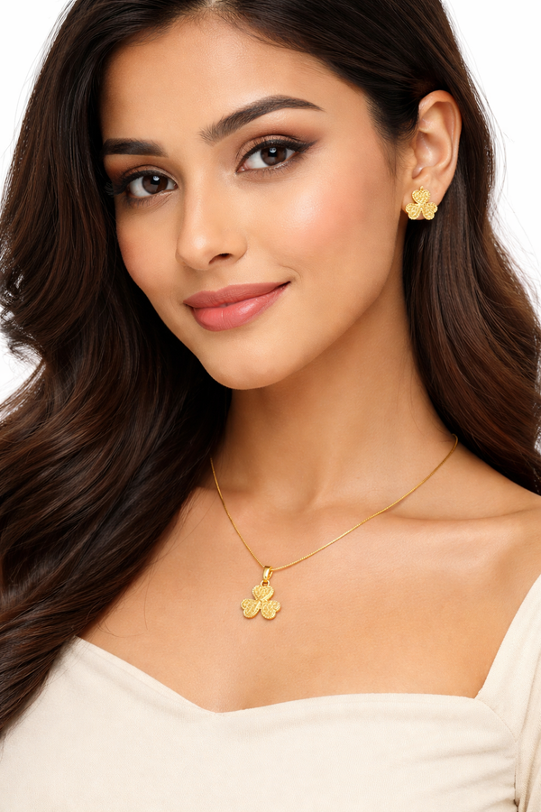 Elura Clover Pendant Necklace Set for Women