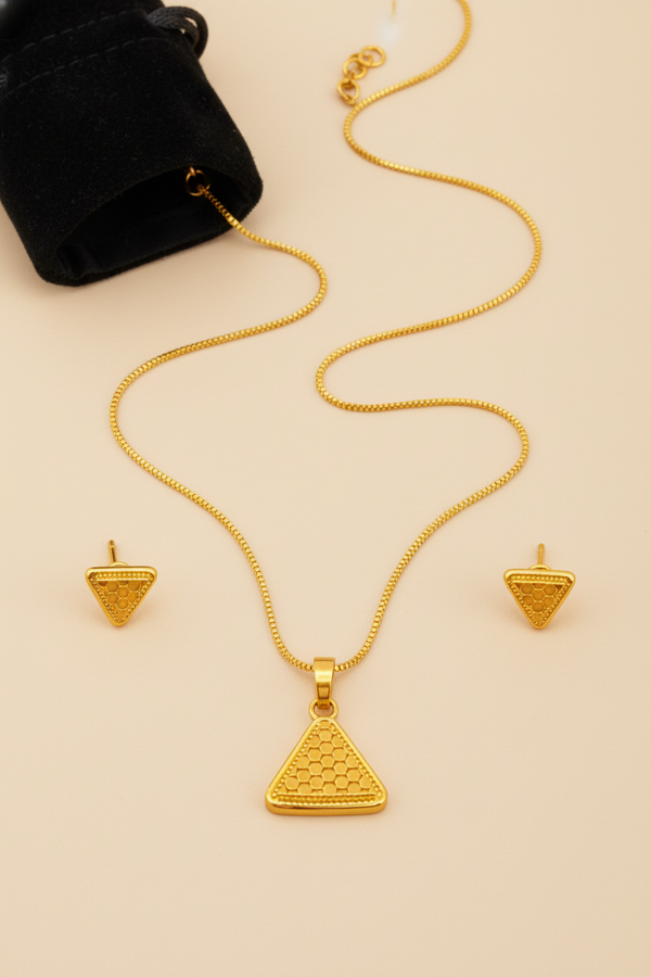 Elura Triangle Pendant Necklace Set for Women
