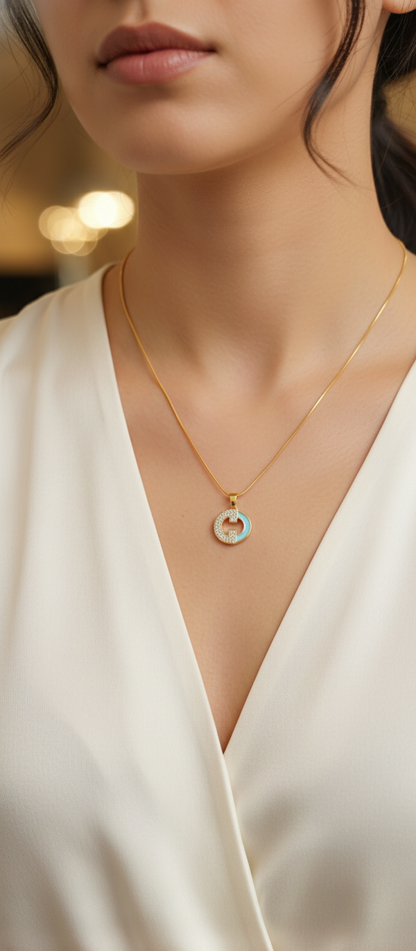 Elura Circle Pendant Necklace For Women