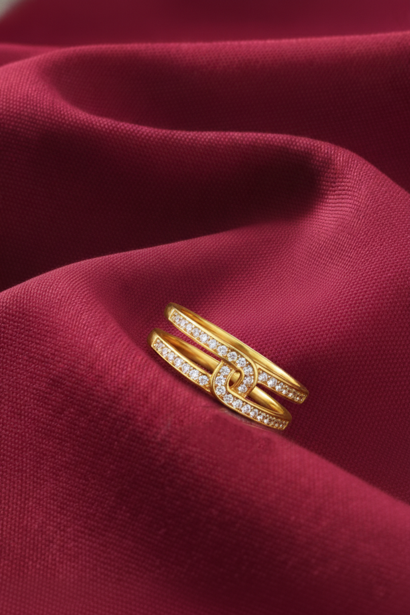 Elura Trendy Infinity Knot Ring For Women