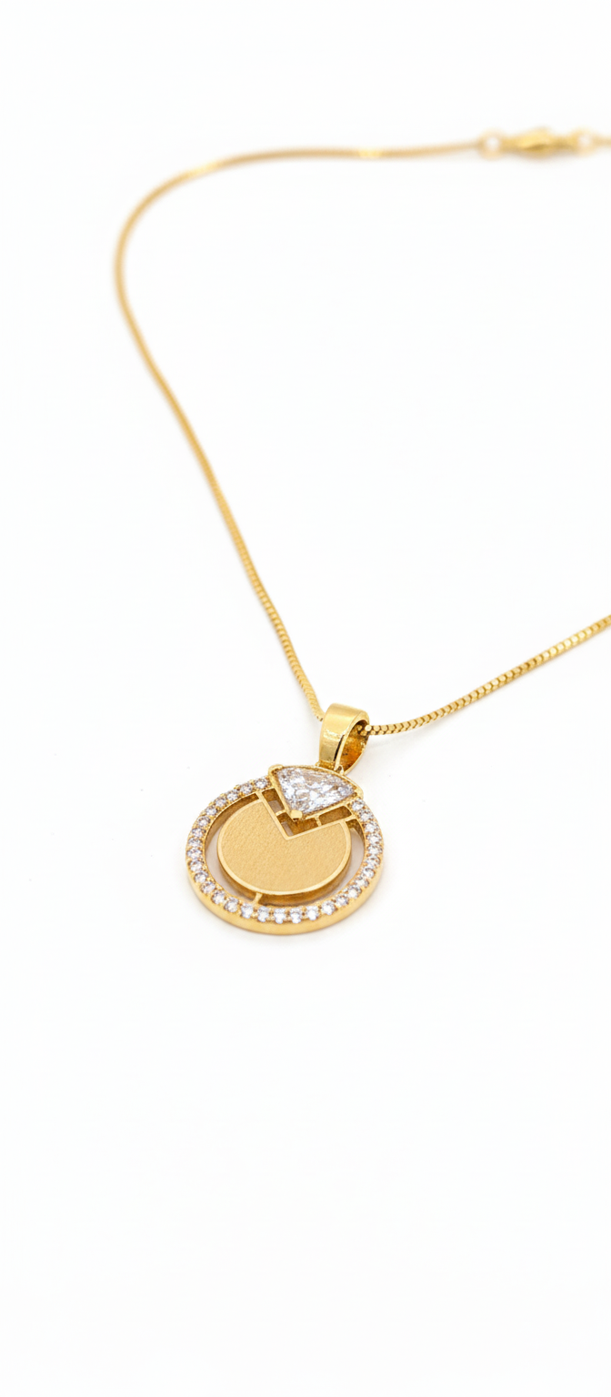 Elura Circle Stone Pendant Necklace For Women
