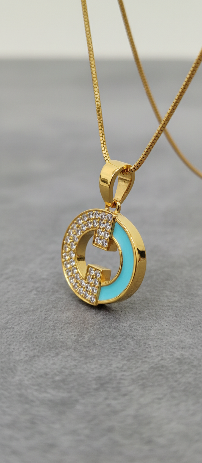 Elura Circle Pendant Necklace For Women