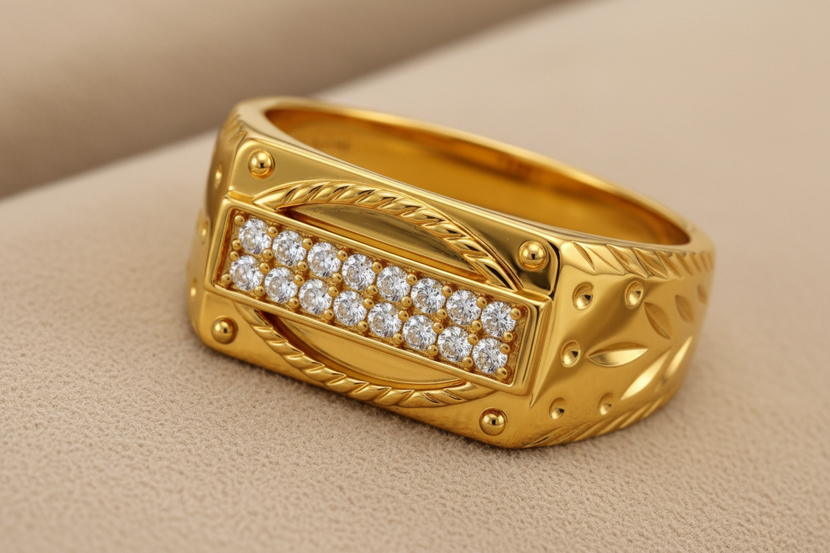 Elura Regal Heritage Zircon Ring