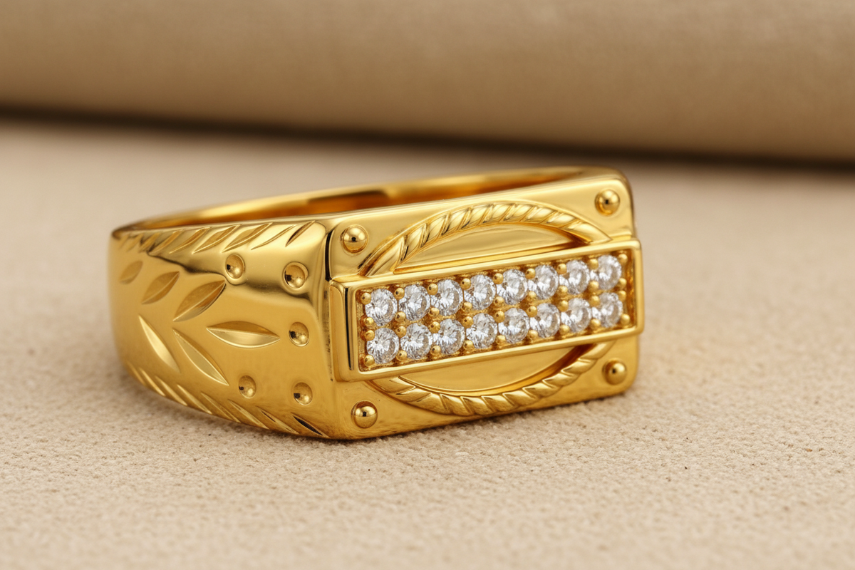 Elura Regal Heritage Zircon Ring