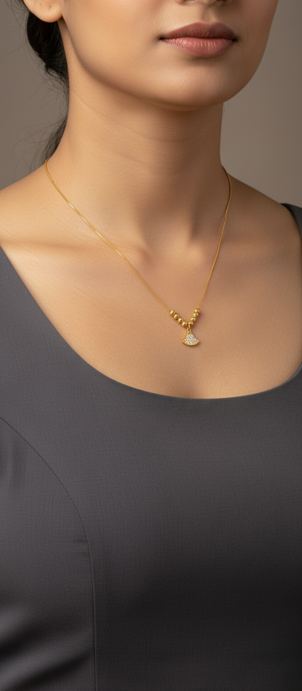 Elura Pendant Necklace for Women