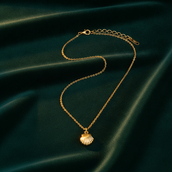 ELURA Seashell Charm Pendant Necklace for Women