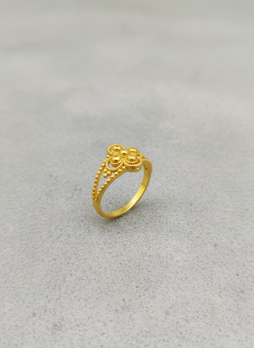 Elura Antique Floral Heritage Ring