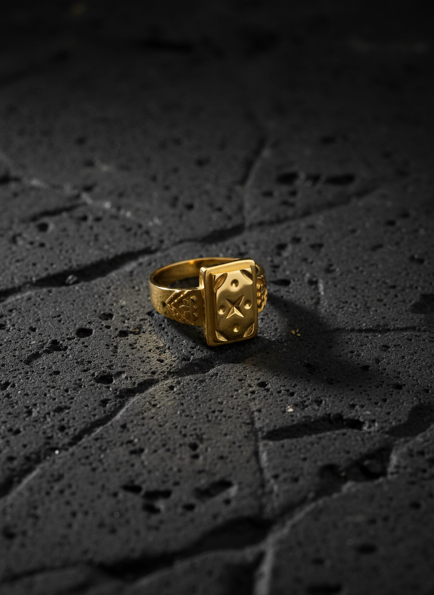 ELURA Luxury Men’s Ring with Star Engraved Rectangular Design