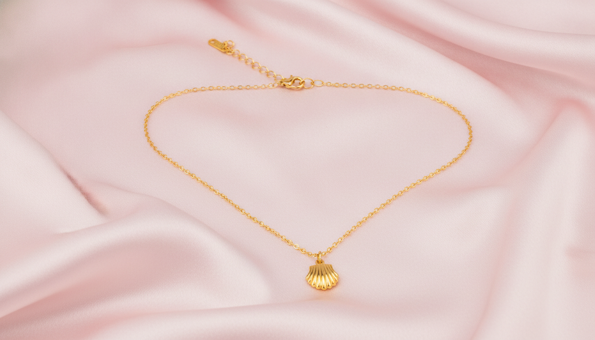 ELURA Seashell Charm Pendant Necklace for Women