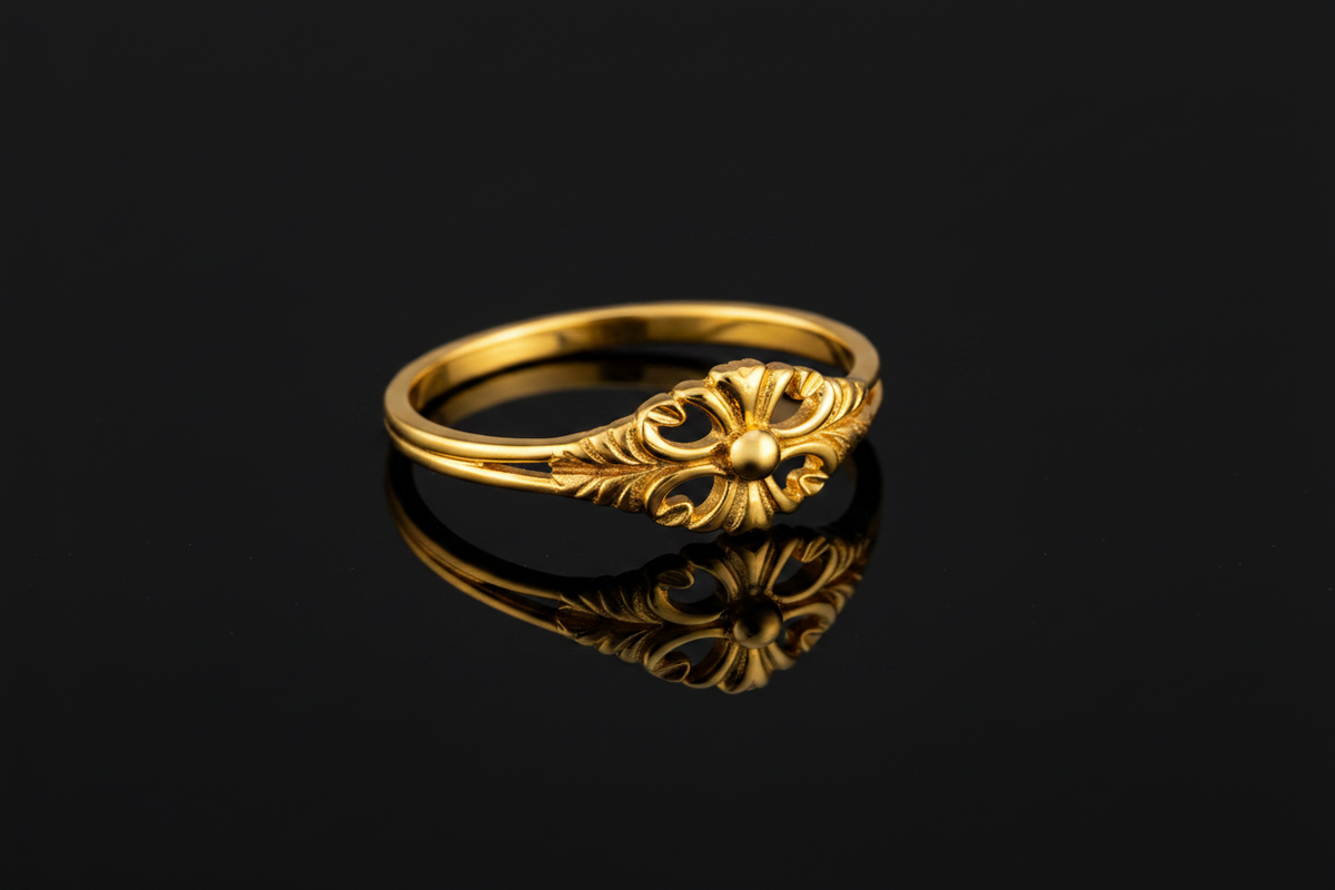 Elura Vintage Blossom Heart Ring
