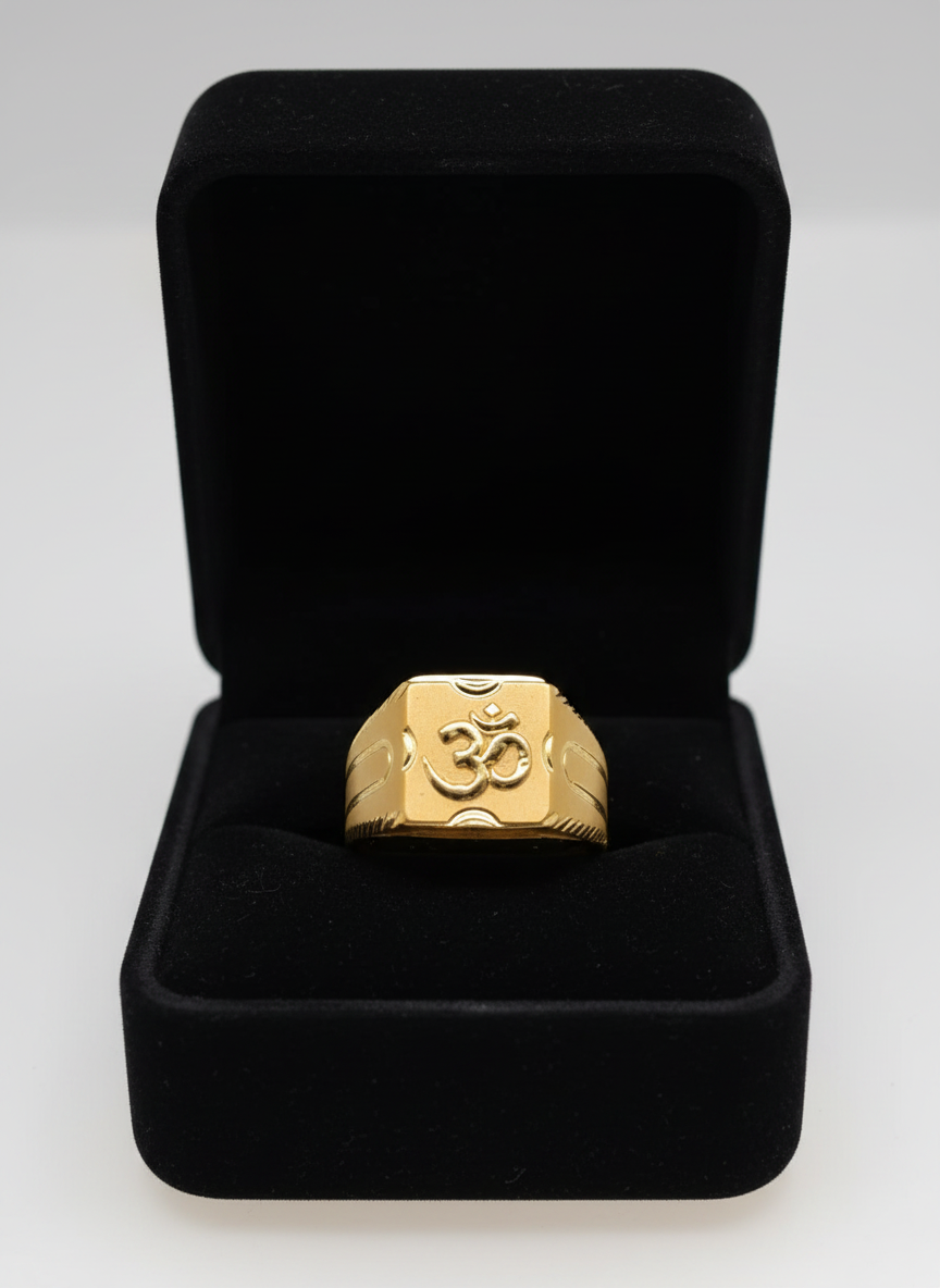 Elura Divine Om Classic Gold Signet Ring for Men