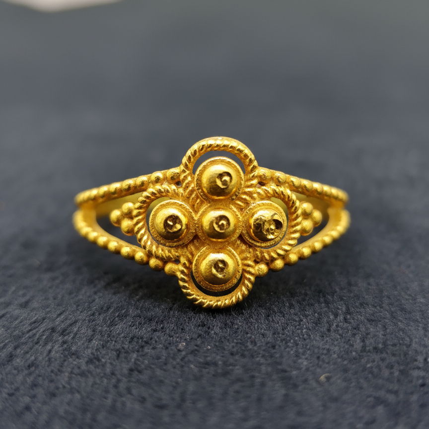 Elura Antique Floral Heritage Ring