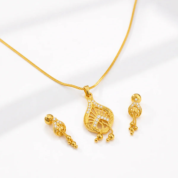 Elura Pendant Necklace Set for Women